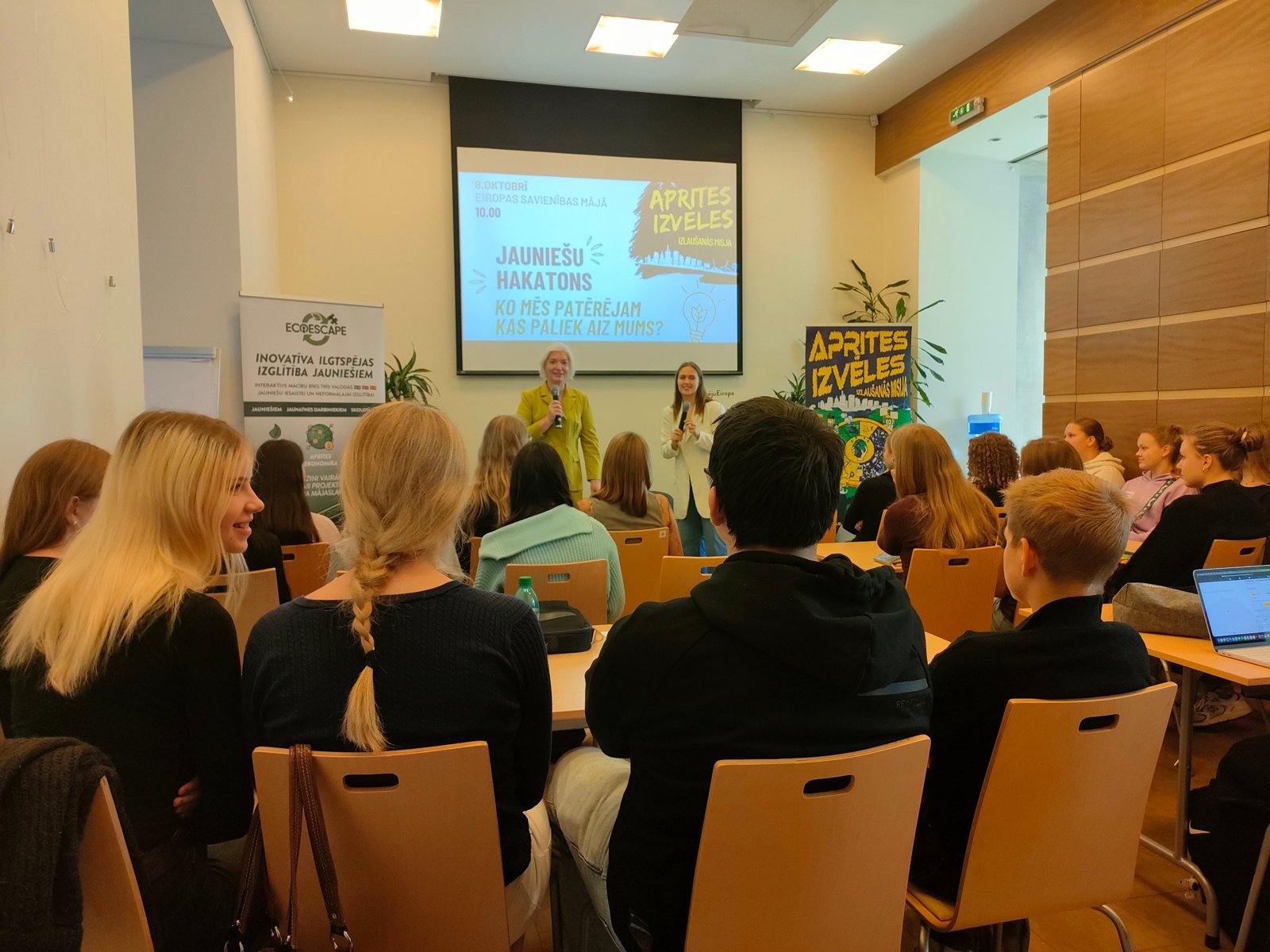 EcoEscape study visit to Latvia: a youth hackathon on what we consume